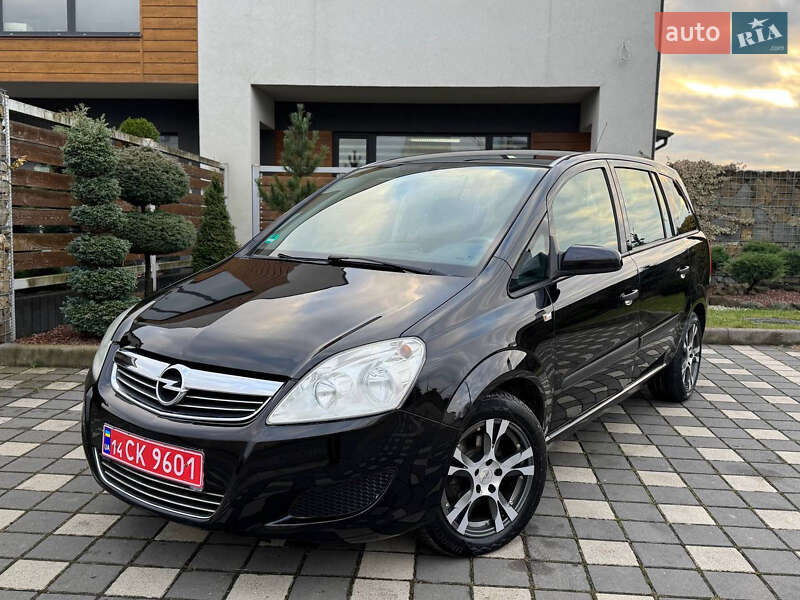 Мінівен Opel Zafira 2009 в Стрию