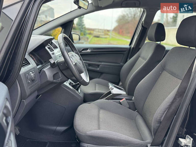Мінівен Opel Zafira 2009 в Стрию