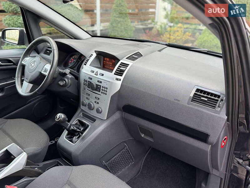 Мінівен Opel Zafira 2009 в Стрию