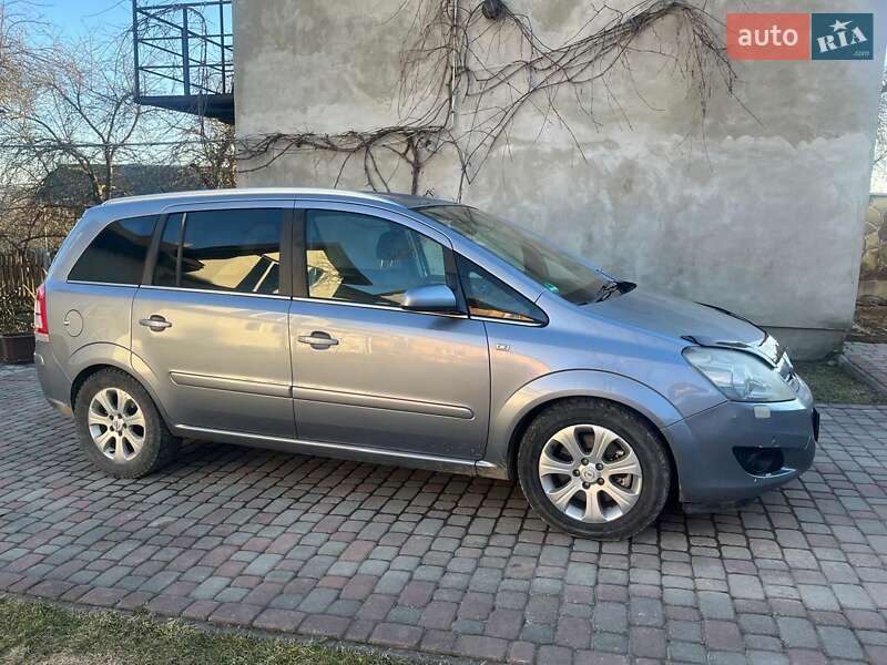 Opel Zafira 2008