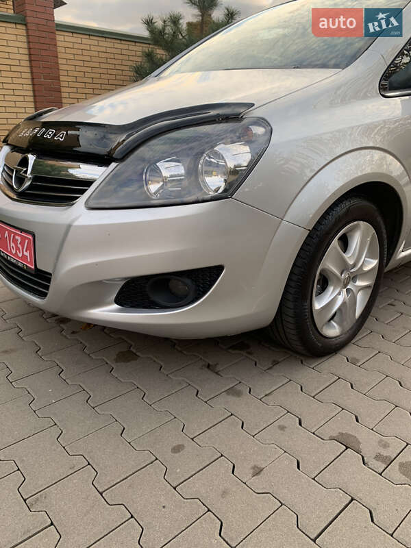 Минивэн Opel Zafira 2011 в Белой Церкви фото 13 Минивэн Opel Zafira 2011 в Белой Церкви
