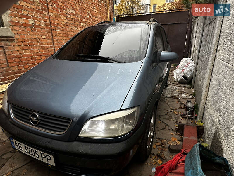 Минивэн Opel Zafira 1999 в Харькове