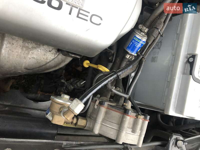 Минивэн Opel Zafira 2001 в Виннице