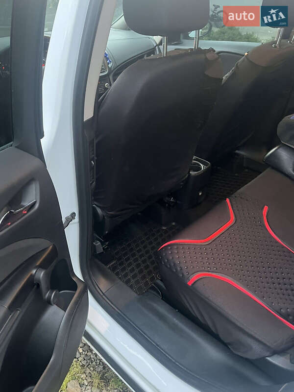 Минивэн Opel Zafira 2011 в Виноградове фото 7 Минивэн Opel Zafira 2011 в Виноградове