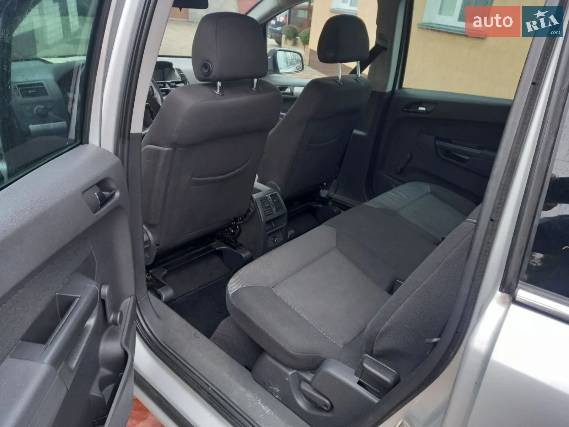 2010 Opel Zafira - мініатюра 13