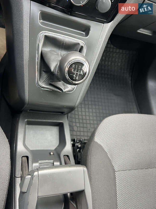 Минивэн Opel Zafira 2012 в Запорожье