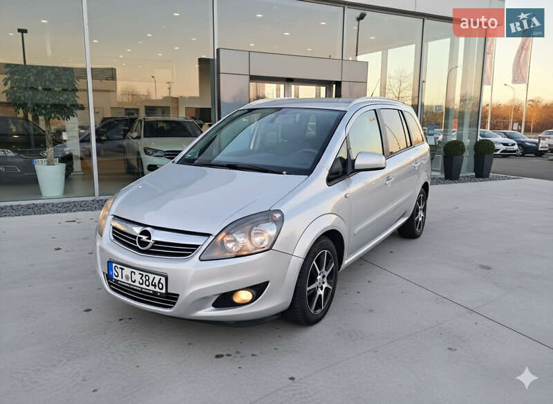 Opel Zafira 2012 Opel Zafira 2012