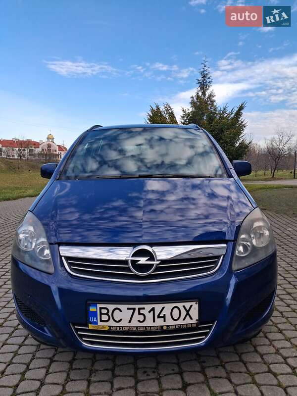Минивэн Opel Zafira 2010 в Львове