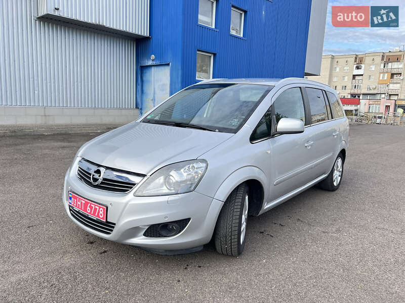 Минивэн Opel Zafira 2012 в Ковеле фото Минивэн Opel Zafira 2012 в Ковеле