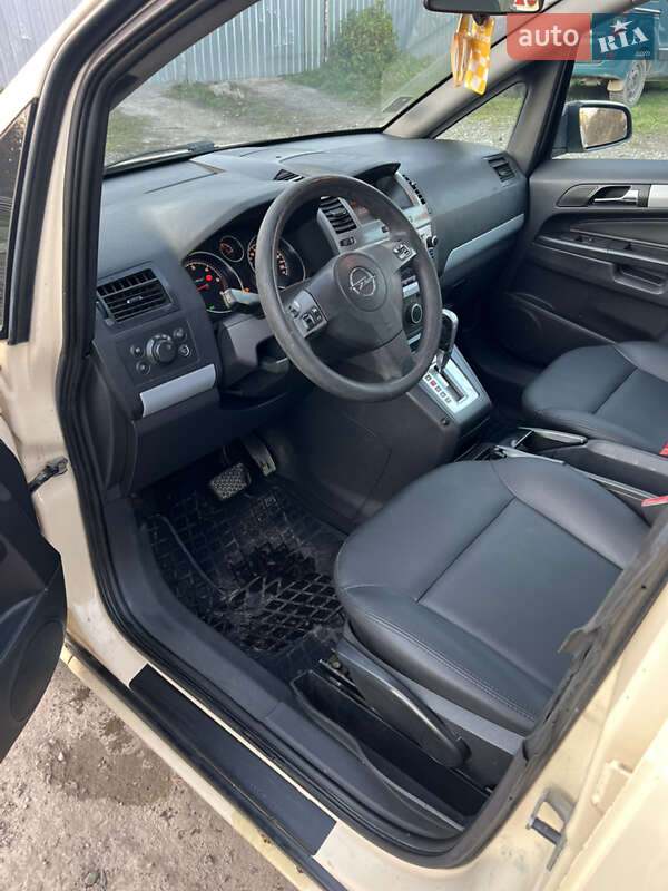 Минивэн Opel Zafira 2007 в Львове