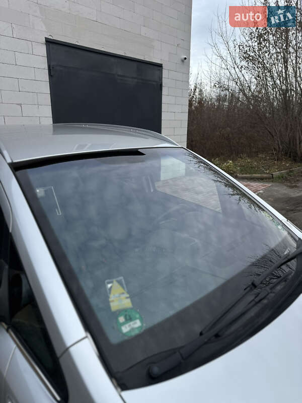 Минивэн Opel Zafira 2007 в Хороле