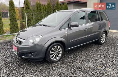 Мінівен Opel Zafira 2010 в Луцьку