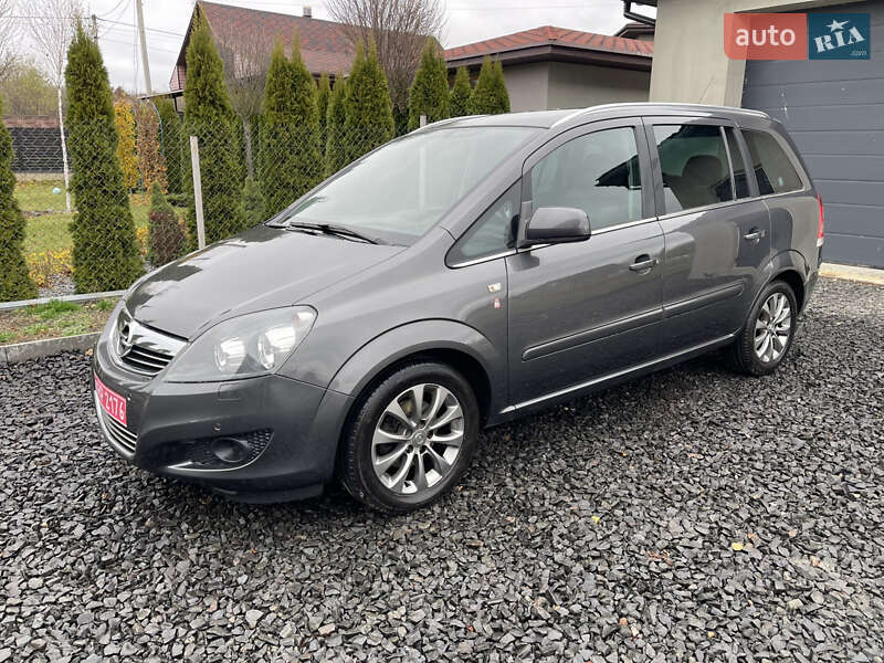 Opel Zafira 2010 Opel Zafira 2010