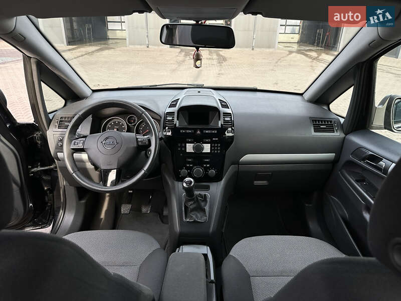 Минивэн Opel Zafira 2011 в Каменском фото 89 Минивэн Opel Zafira 2011 в Каменском