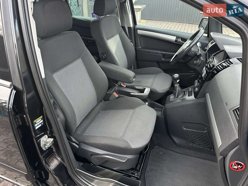 Минивэн Opel Zafira 2011 в Каменском фото 94 Минивэн Opel Zafira 2011 в Каменском