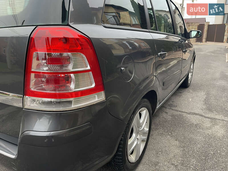Минивэн Opel Zafira 2009 в Тернополе фото 10 Минивэн Opel Zafira 2009 в Тернополе