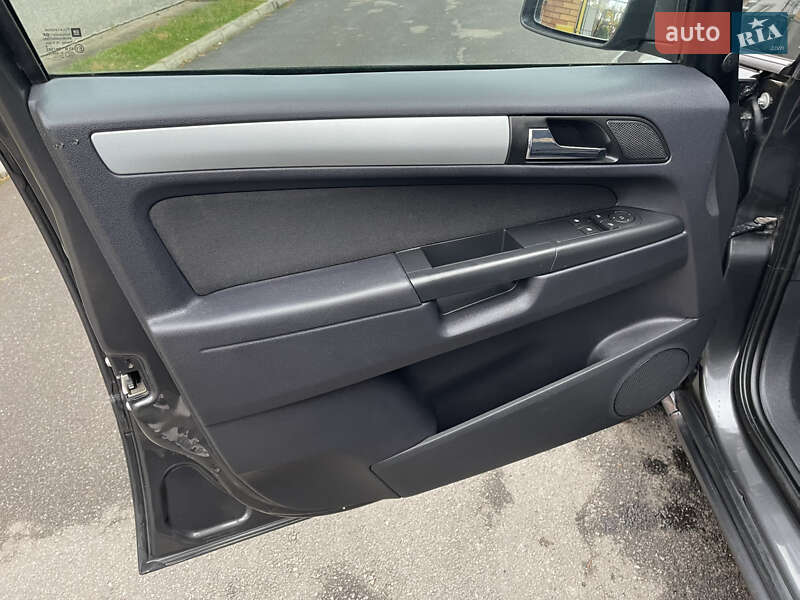 Минивэн Opel Zafira 2009 в Тернополе фото 17 Минивэн Opel Zafira 2009 в Тернополе