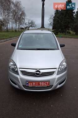 Минивэн Opel Zafira 2009 в Житомире