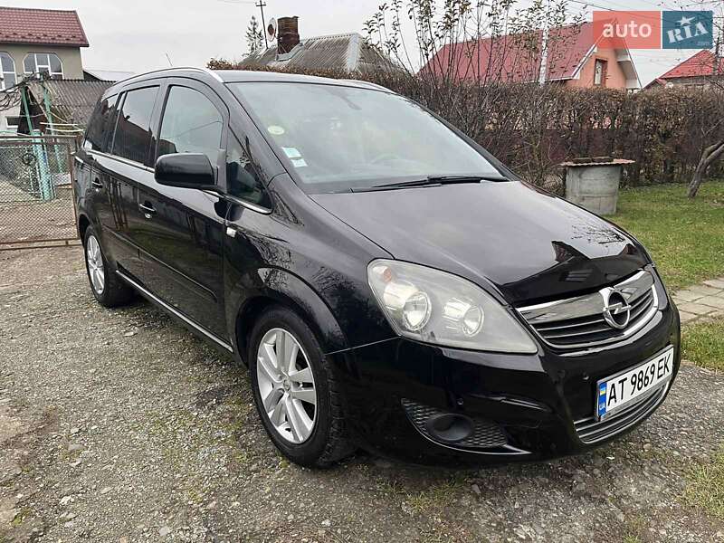 Opel Zafira 2010 Opel Zafira 2010