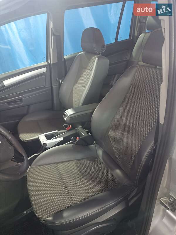 Мінівен Opel Zafira 2009 в Полтаві фото 9 Мінівен Opel Zafira 2009 в Полтаві