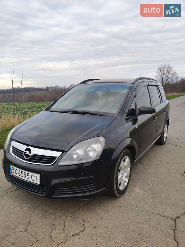 Минивэн Opel Zafira 2005 в Деражне