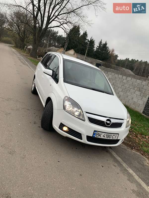 Мінівен Opel Zafira 2007 в Сарнах