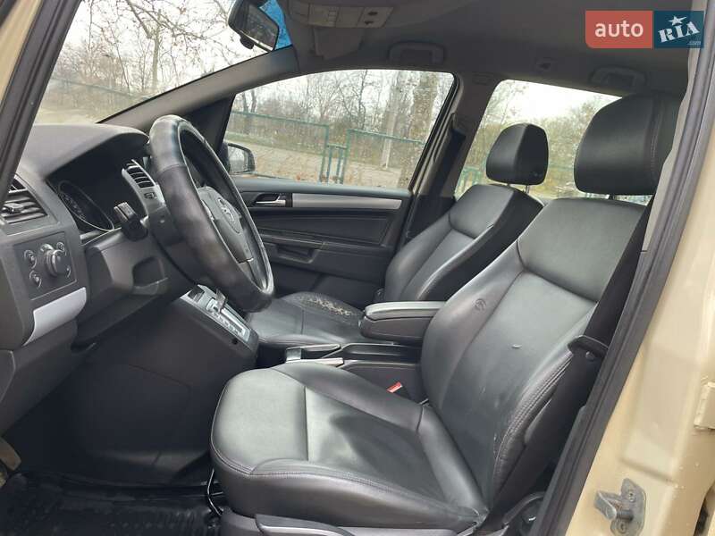 Минивэн Opel Zafira 2007 в Николаеве