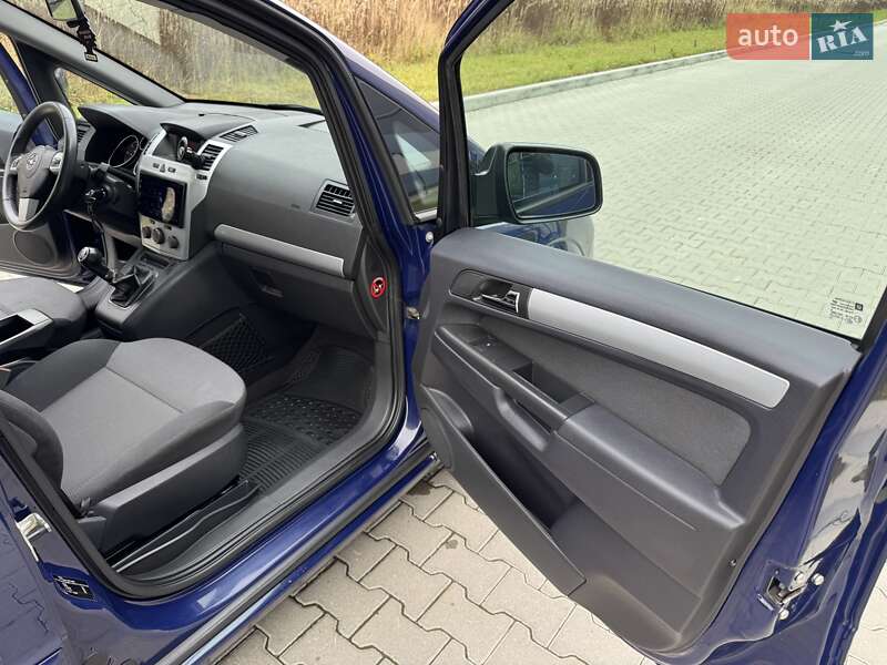 Минивэн Opel Zafira 2012 в Львове фото 14 Минивэн Opel Zafira 2012 в Львове