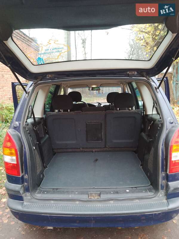 Мінівен Opel Zafira 2001 в Рівному