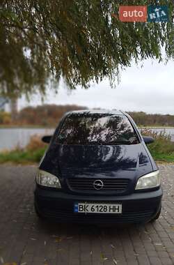 Мінівен Opel Zafira 2001 в Рівному