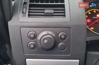 Минивэн Opel Zafira 2010 в Луцке