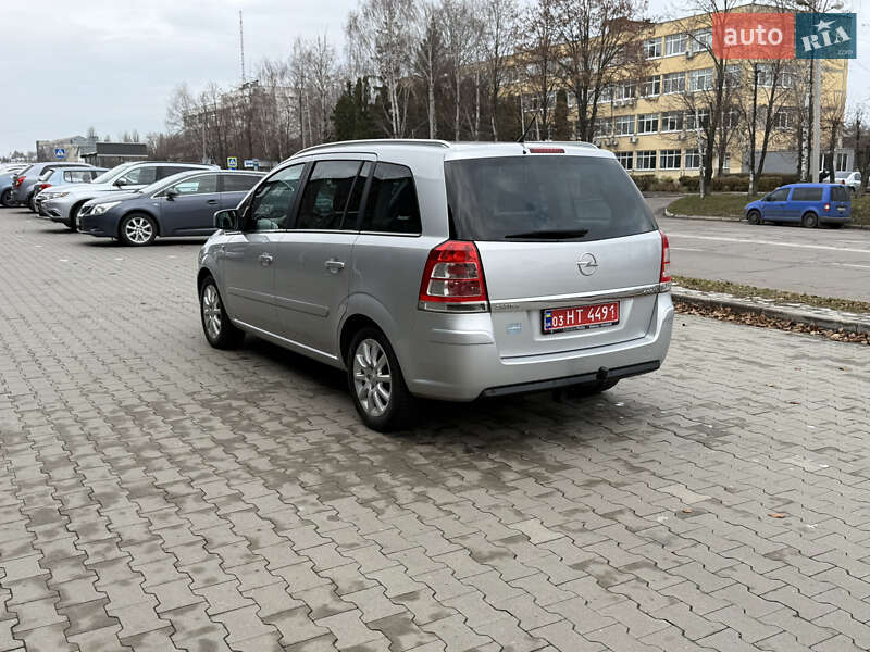 Минивэн Opel Zafira 2011 в Белой Церкви