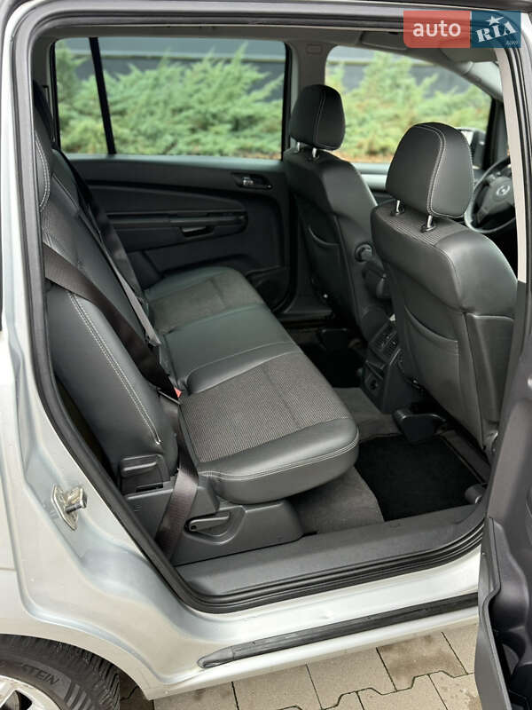 Минивэн Opel Zafira 2011 в Белой Церкви