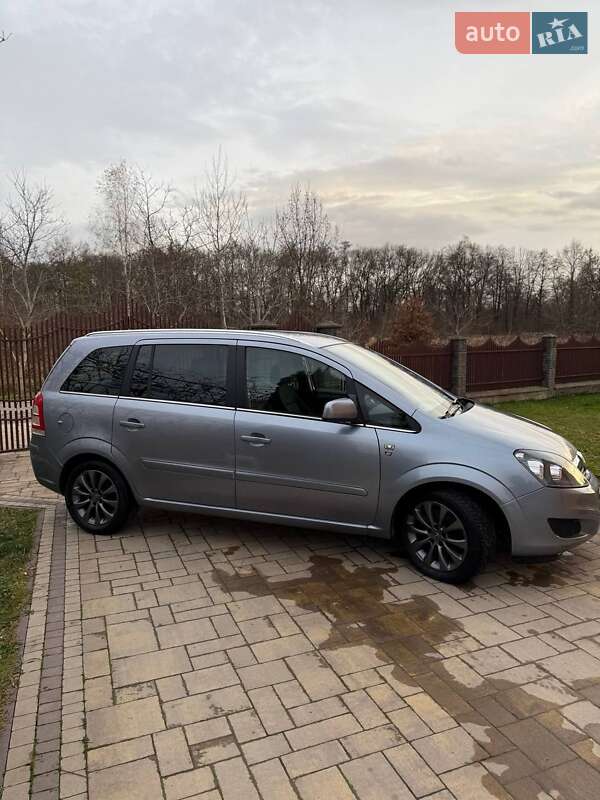 Минивэн Opel Zafira 2010 в Самборе фото 7 Минивэн Opel Zafira 2010 в Самборе