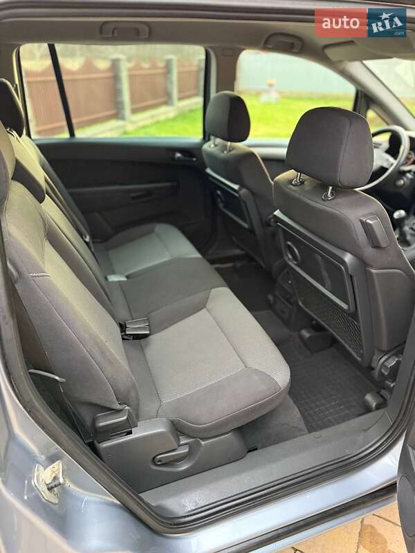 Минивэн Opel Zafira 2010 в Самборе фото 15 Минивэн Opel Zafira 2010 в Самборе