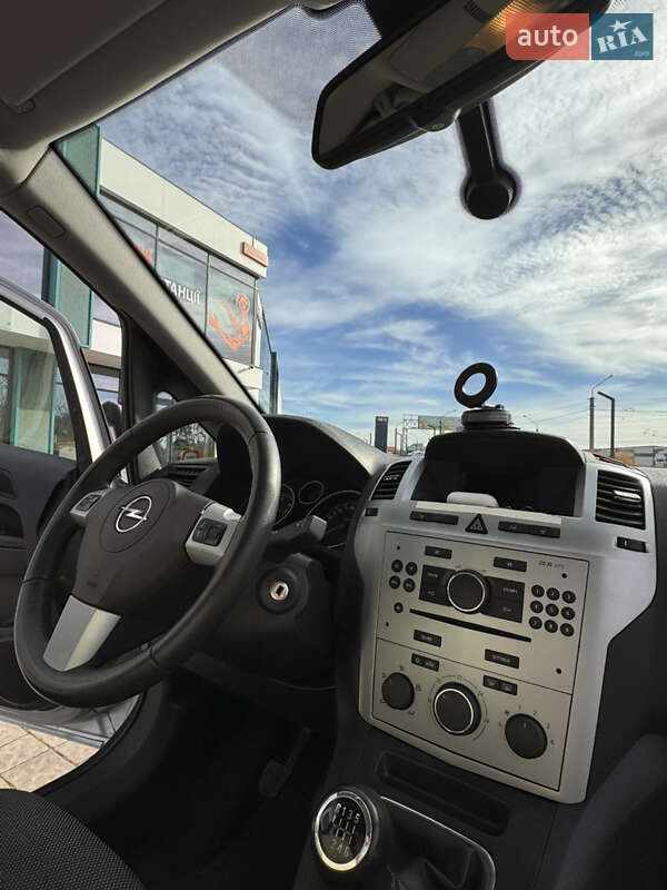 Минивэн Opel Zafira 2013 в Львове