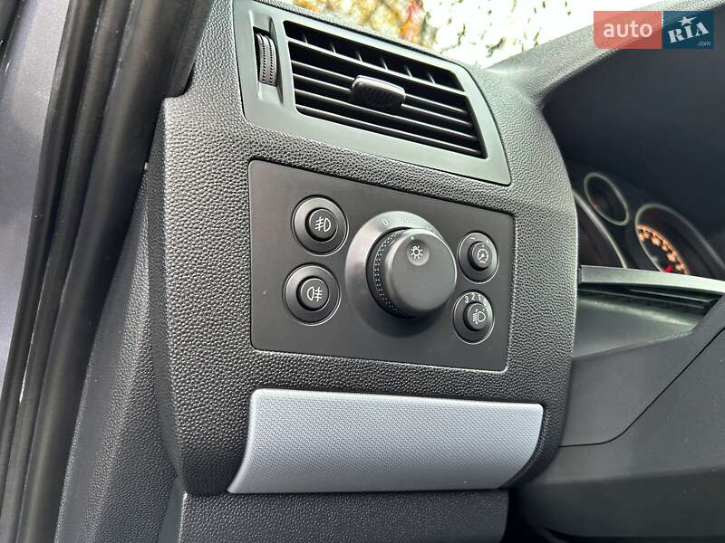 Минивэн Opel Zafira 2006 в Харькове