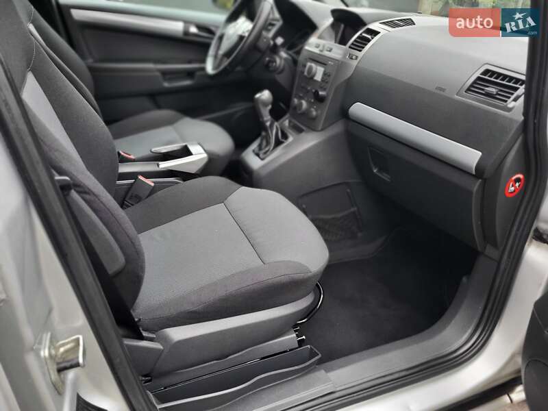 Минивэн Opel Zafira 2005 в Хмельницком фото 36 Минивэн Opel Zafira 2005 в Хмельницком