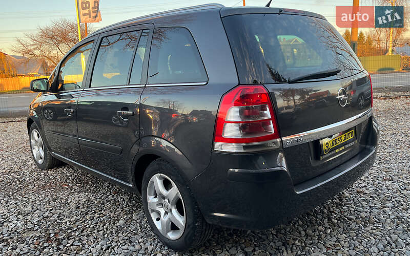 Минивэн Opel Zafira 2010 в Коломые