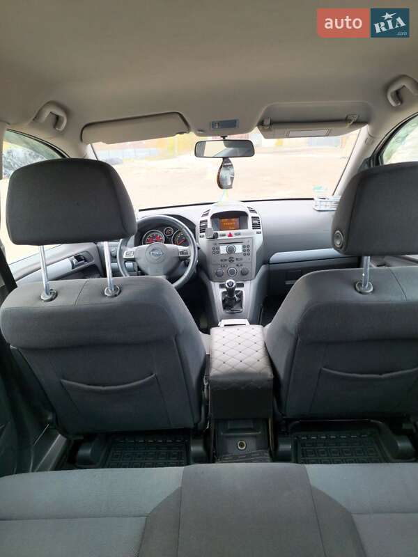Минивэн Opel Zafira 2006 в Харькове