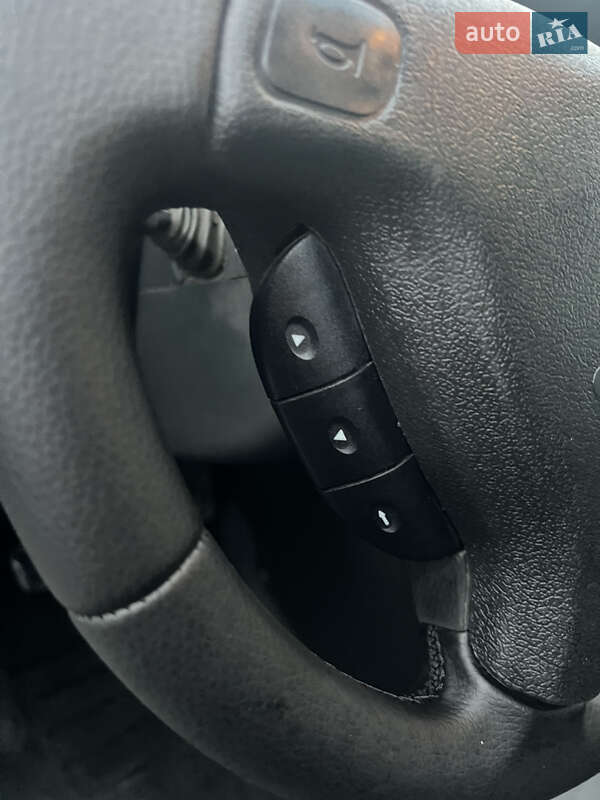 Минивэн Opel Zafira 2002 в Днепре