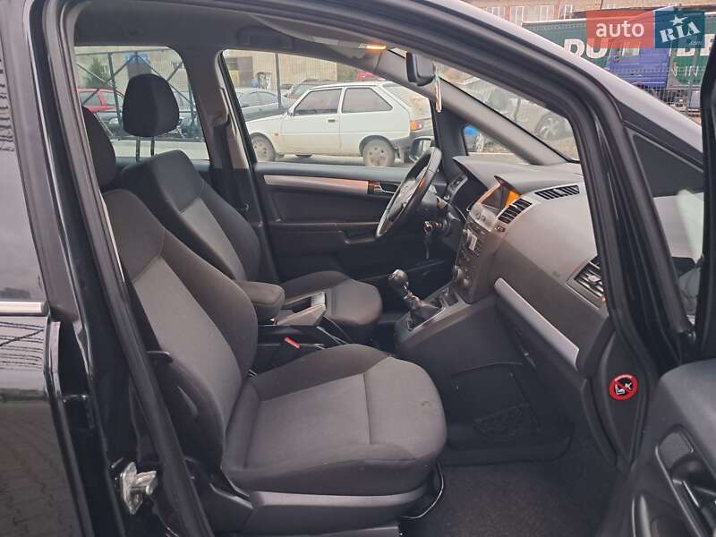 Минивэн Opel Zafira 2006 в Могилев-Подольске фото 55 Минивэн Opel Zafira 2006 в Могилев-Подольске