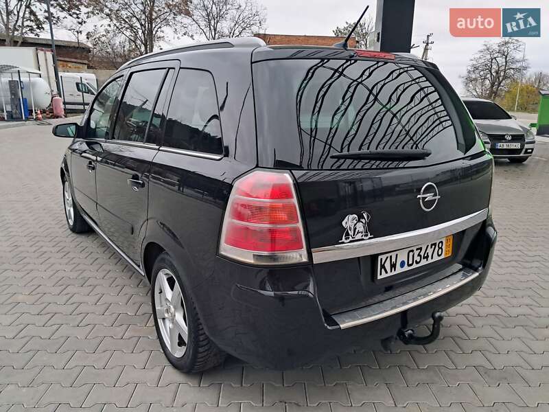 Минивэн Opel Zafira 2006 в Могилев-Подольске фото 79 Минивэн Opel Zafira 2006 в Могилев-Подольске