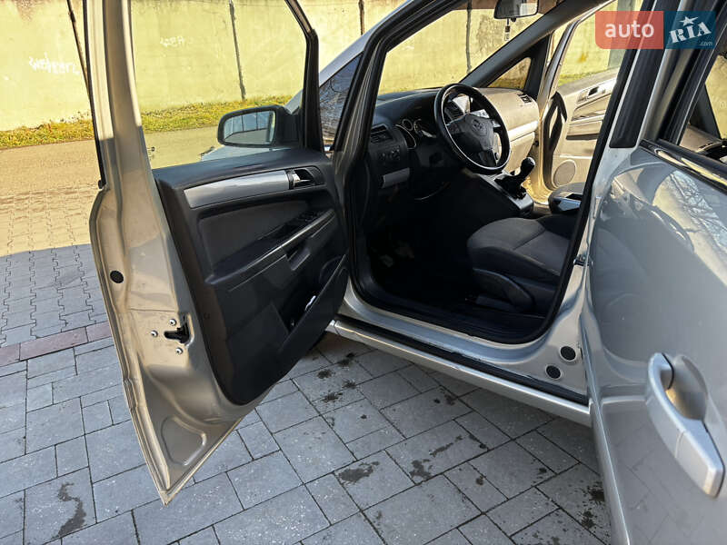 Минивэн Opel Zafira 2006 в Стрые