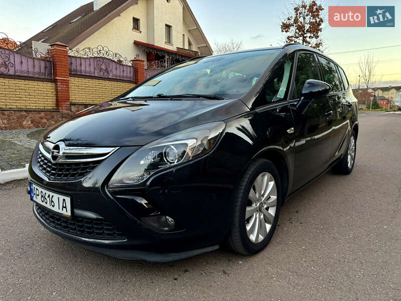 Микровэн Opel Zafira 2015 в Ровно