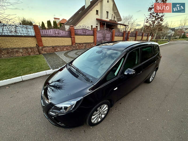 Микровэн Opel Zafira 2015 в Ровно