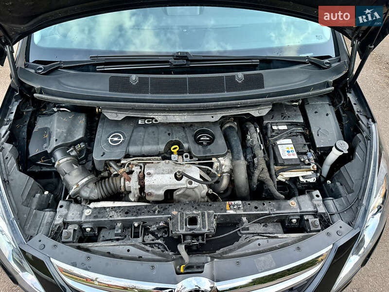 Микровэн Opel Zafira 2015 в Ровно