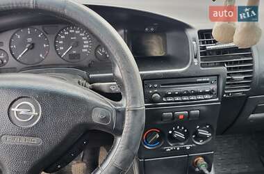 Мінівен Opel Zafira 2002 в Шаргороді