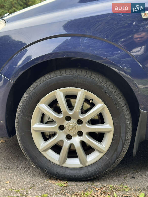 Минивэн Opel Zafira 2008 в Ровно фото 8 Минивэн Opel Zafira 2008 в Ровно