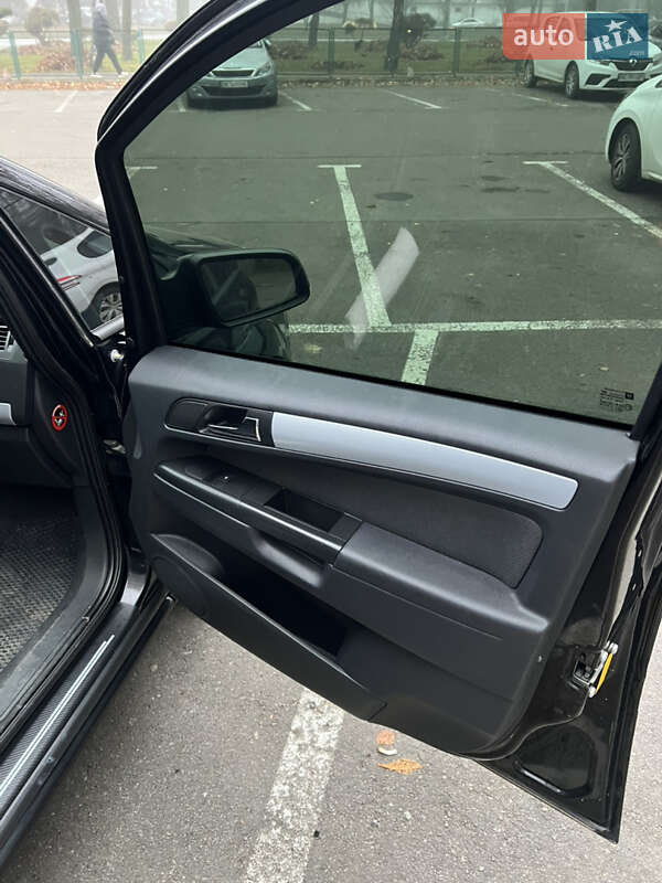 Минивэн Opel Zafira 2007 в Львове